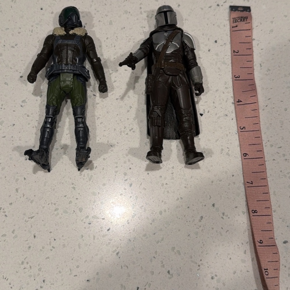 Action Figure Collection- 13 misc action figures - Picture 7 of 8